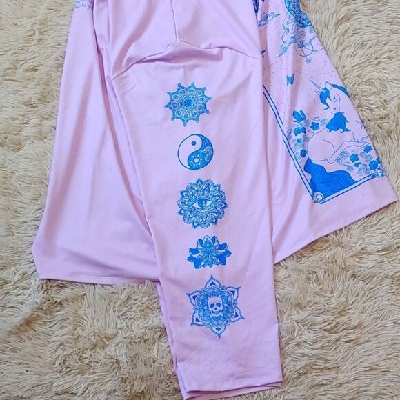 šBlackmilkāXXL,āTheāMoonāTarotāCardāOversizedāTop - Picture 10 of 13